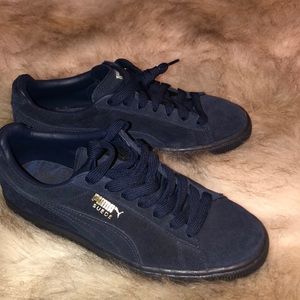 Puma suede worn once